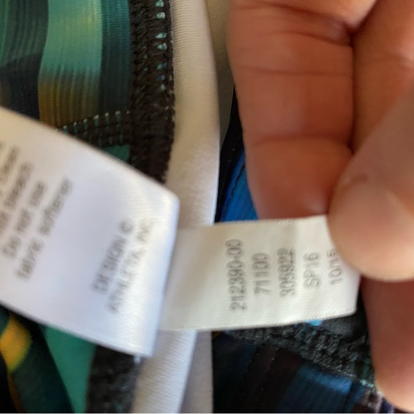 Athleta Rainbow Stripe Laser Beam Sonar Cropped Leggings Size Small - Picture 12 of 15
